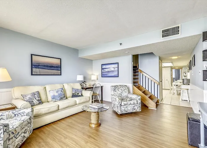Century 2 Apartment *