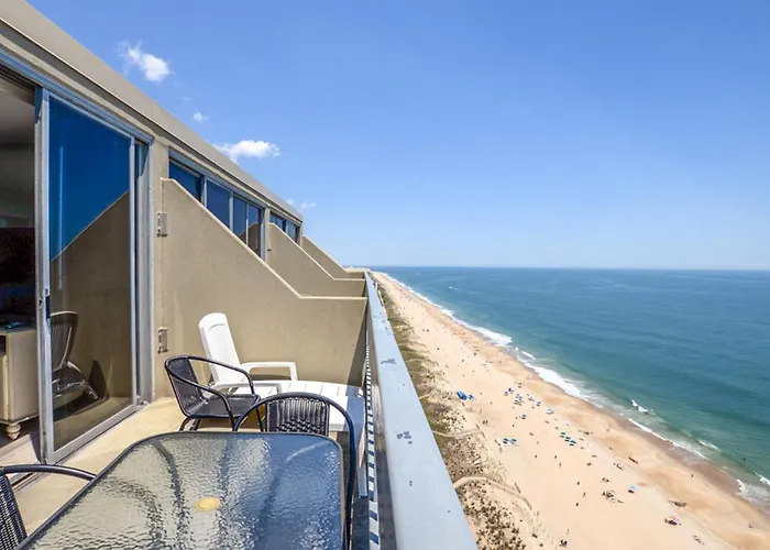 Century 2 Apartment