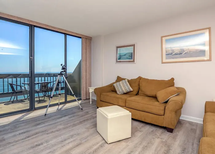 Century 2 Apartment *