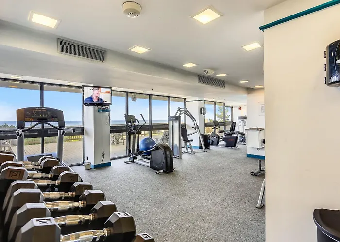 Century 2 Apartment